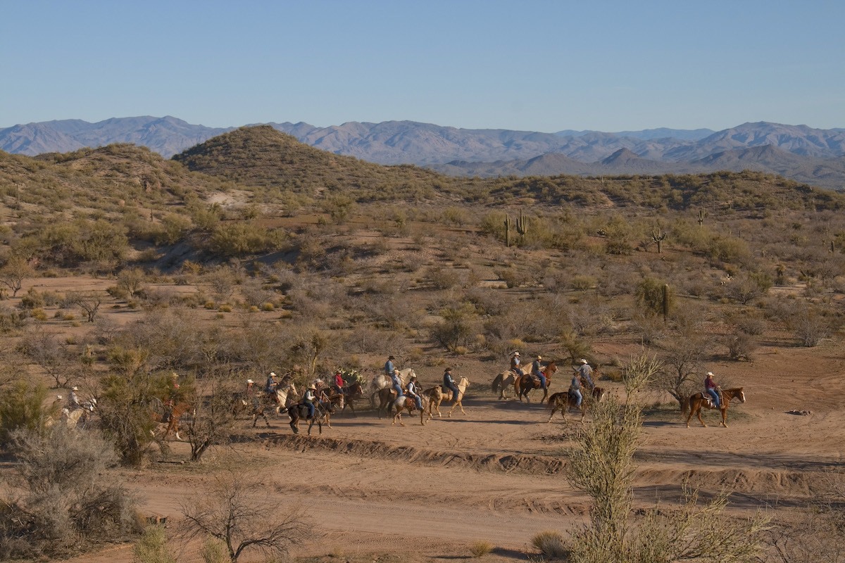 Cowboys out on the range in Wickenburg AZ - Photo by Mike Shubic of MikesRoadTrip.com