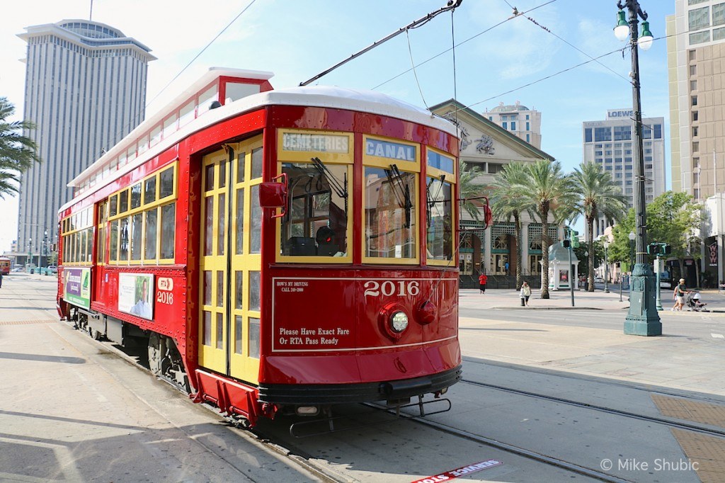 New Orleans Trolly by MikesRoadTrip.com