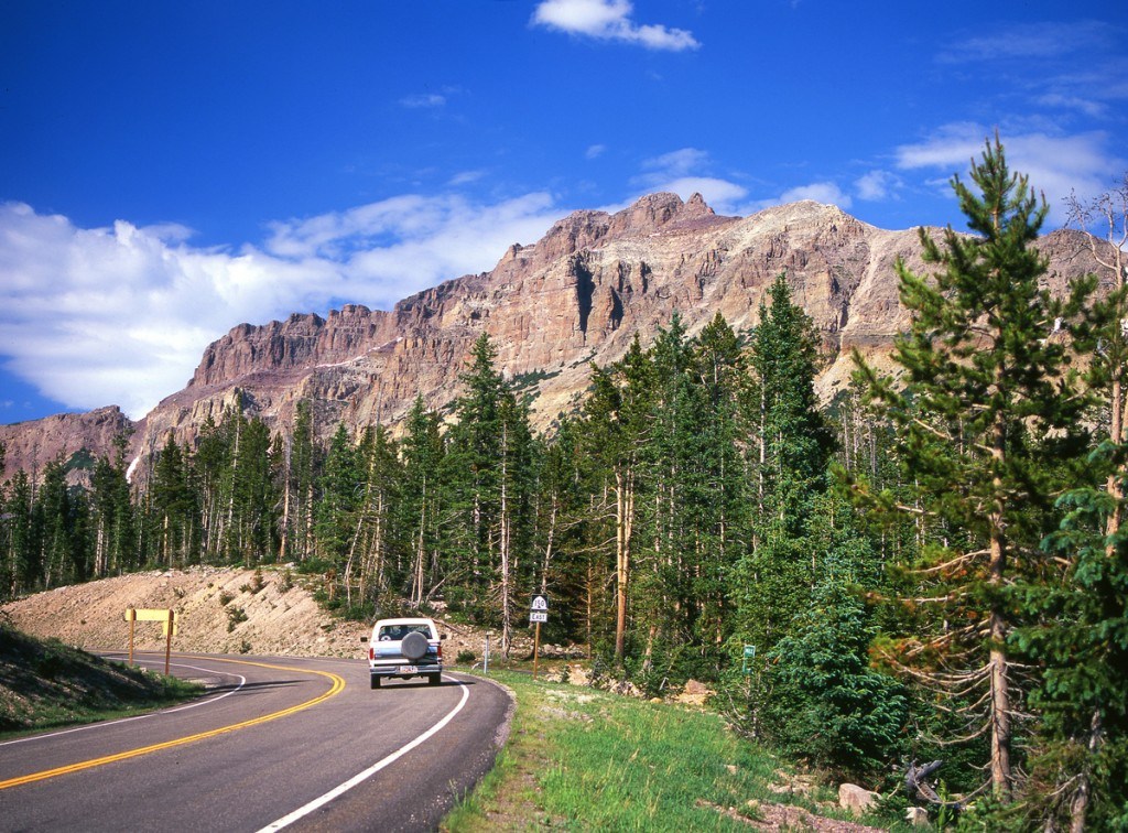 Hayden Peak Mirror Lake Scenic Byway. Photo Courtesy of Utah Tourism