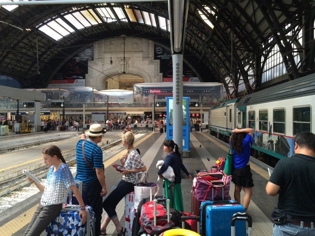 Venice Train Station family waiting by MikesRoadTrip.com