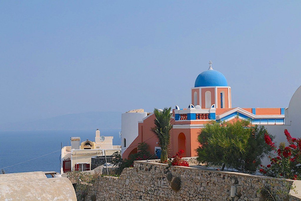 Santorini church by MikesRoadTrip.com