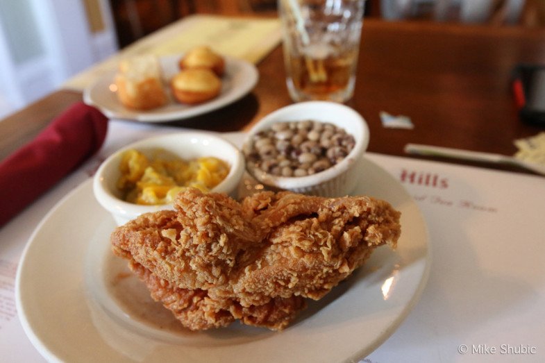 Fried Chicken at Walnut Hills in Vicksburg by MikesRoadTrip.com