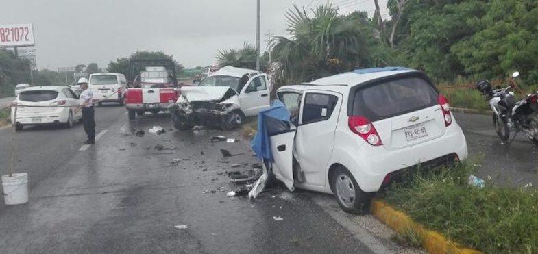 cancun-car-crash