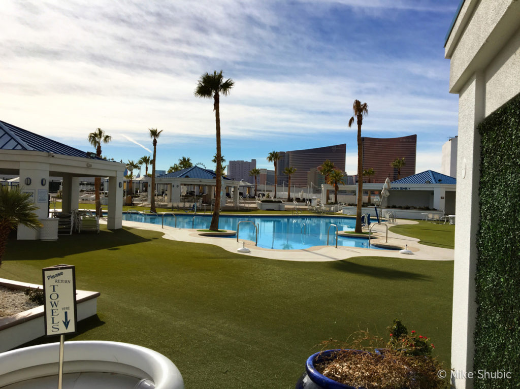 Pool area at WestGate Las Vegas by MikesRoadTrip.com