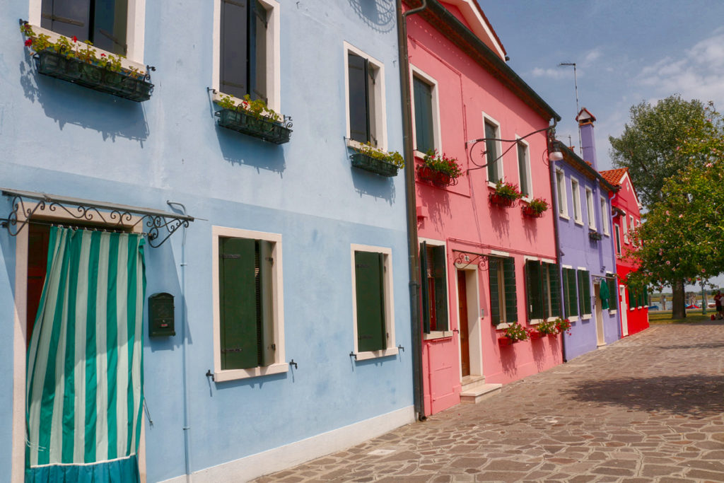 Burano Italy homes by Mike Shubic of MikesRoadTrip.com