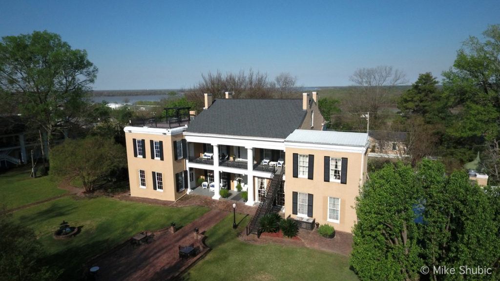 Cedar Grove Mansion and Inn Vicksburg by MikesRoadTrip.com