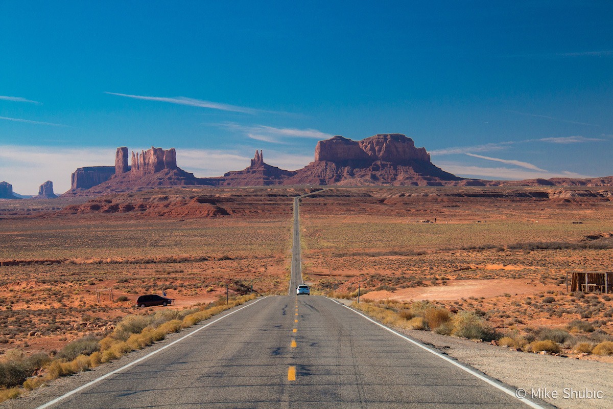 Monument Valley main road by MikesRoadTrip.com