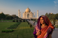 Carmen-in-front-of-Taj-Majal-in-India