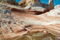 White-Pocket-with-reflection-vertical