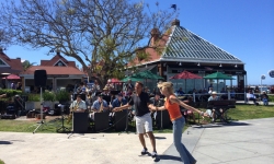 Dancing to big band music Dancing to big band music