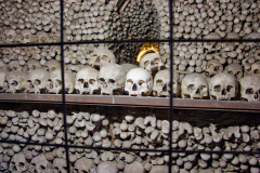 Bone-Church-human-skulls Bone-Church-human-skulls