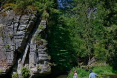 Hiking-through-water-in-bohimian-Switzerland