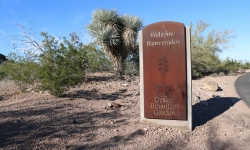 Desert Botantical Garden sign Desert Botantical Garden sign