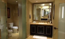 L’auberge bathroom