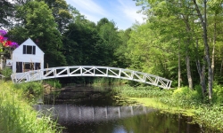 Pedestrian bridge in Maine