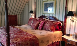 Bedroom at Kingsleigh Inn