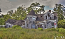 old house in Maine