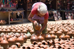 Clay-potter-in-Nepal Clay-potter-in-Nepal