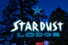 Stardust-Lodge-sign-in-Lake-Tahoe