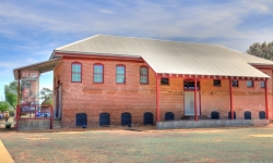 BB-King-museum-side-view-HDR