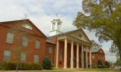 Courthouse in DeSoto Mississippi Courthouse in DeSoto Mississippi