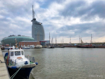 Bremerhaven port copy