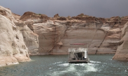 Boating Lake Powell