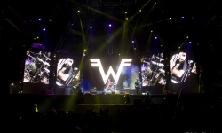 Quebec festival Weezer