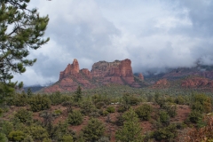 Sedona-landscape-on-a-cloudy-day