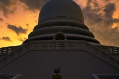 Stupa-vertical-Unawatuna-at-sunset