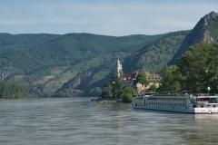 Vertical-view-of-river-from-Viking-Cruise