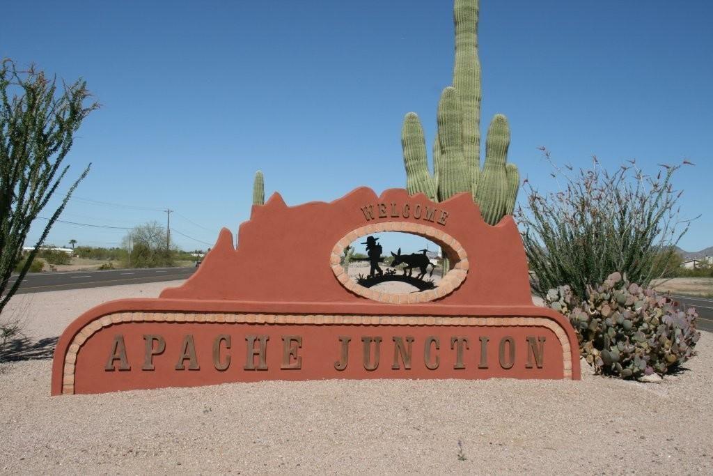 Apache Junction sign by MikesRoadTrip.com