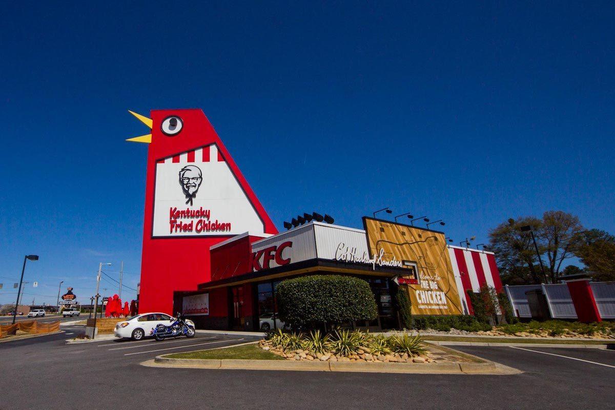 The big Chicken roadside attraction in Georgia