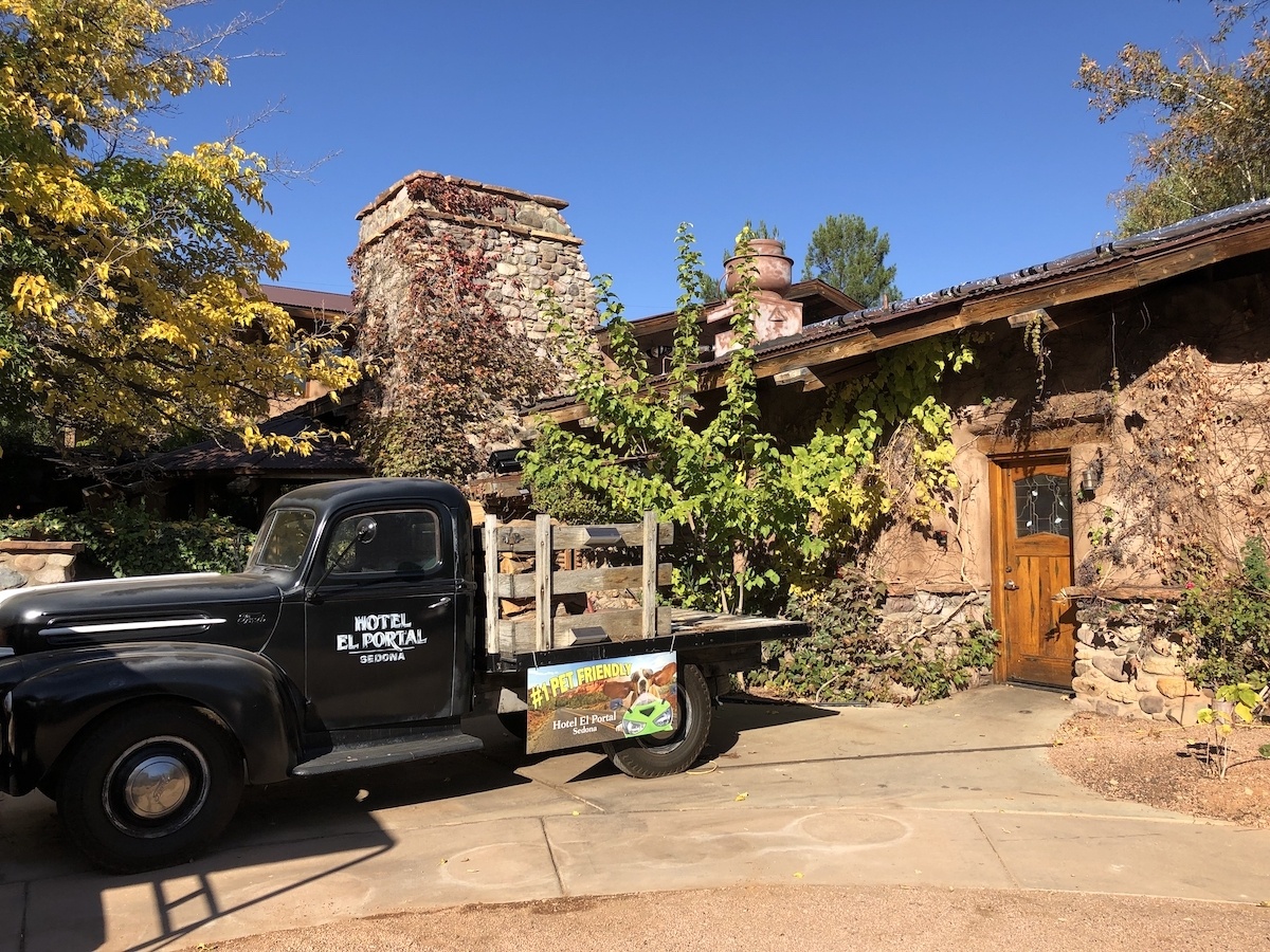 El Portal in Sedona enterence by MikesRoadTrip.com