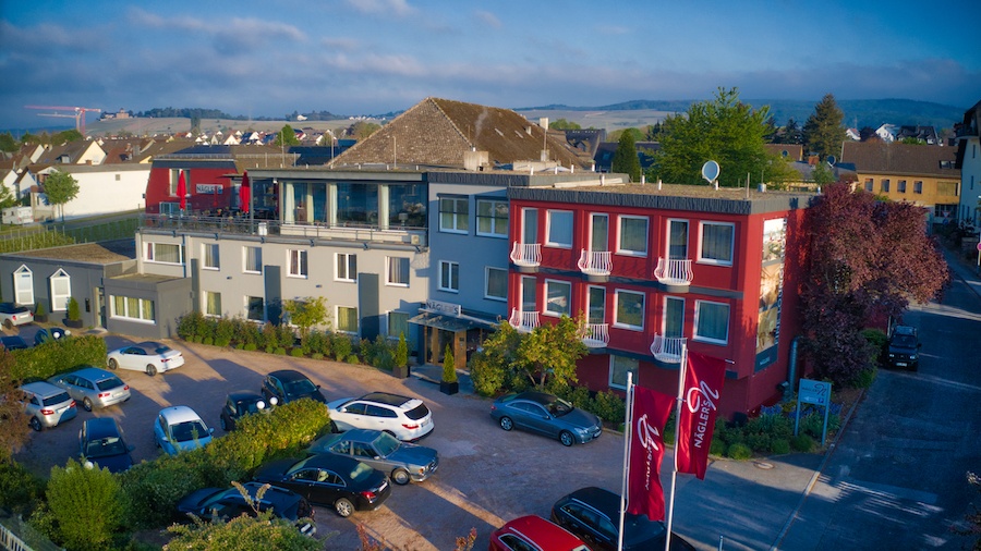 Nägler's Fine Lounge Hotel in Oestrich-Winkel (small town in Rheingau)