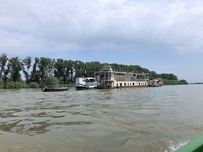 Houseboat lodging on the Delta