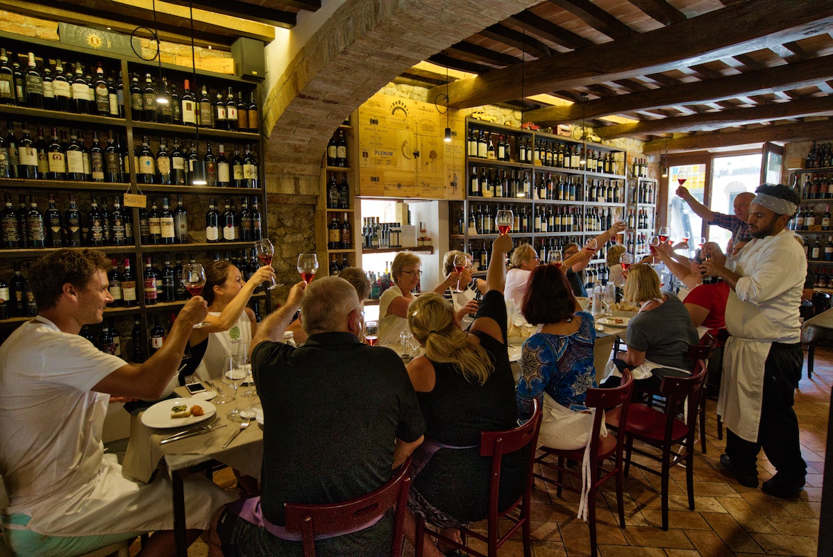 Dining experience at La Botte Piena while attending Cook in Tuscany. Photo by Mike of MikesRoadTrip.com