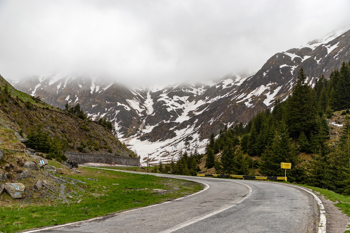 Romania Road Trip along the famous Transfagarasan road