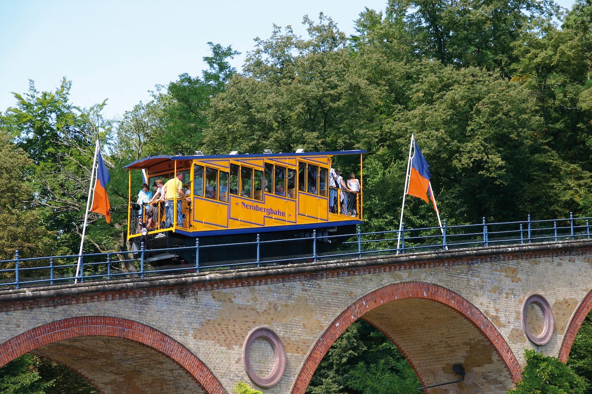 Nerobergbahn – a Water ballast tram in Wiesbaden Germany