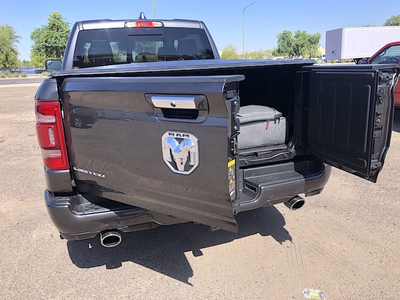 Dodge Ram 1500 Limited Crew 4x4 bar door tailgate