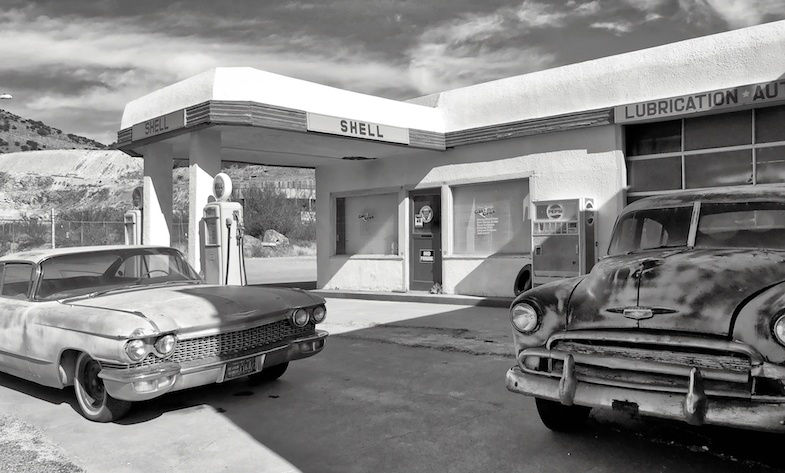 Bisbee b&w gas station - Photo by: MikesRoadTrip.com