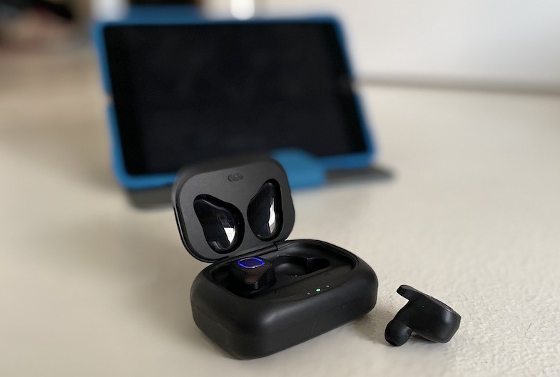 Dveda Bluetooth Wireless Headphones one of the Best earbuds for travel in 2020