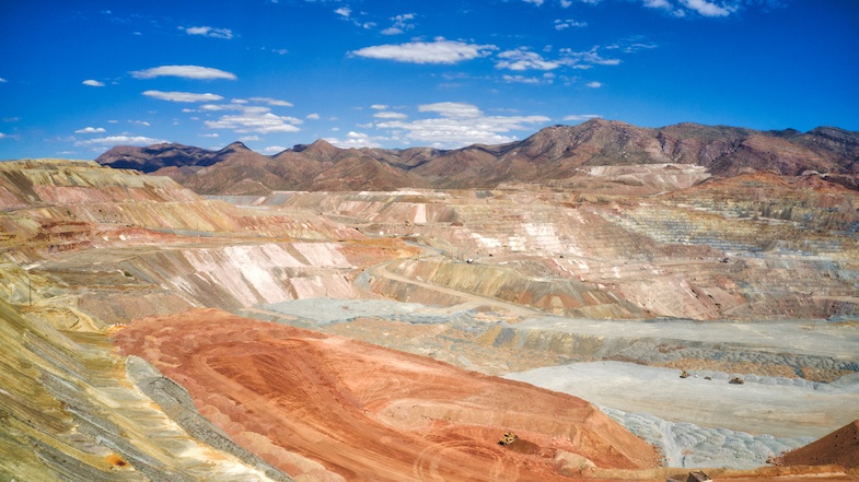 Winkelman copper mine in Arizona - Photo by MikesRoadtrip.com