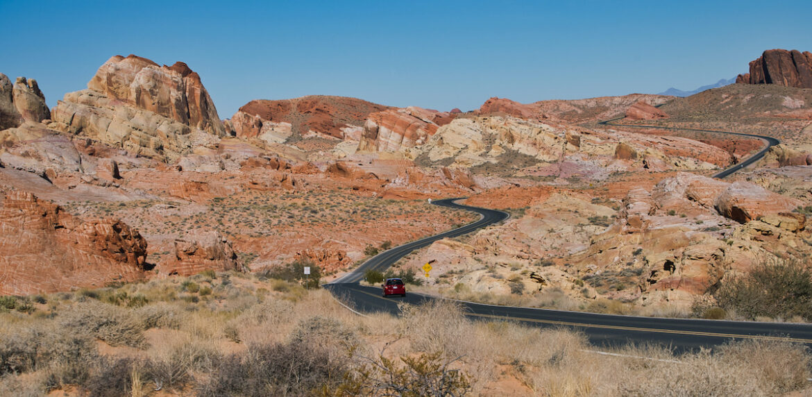 Valley of Fire State park in Nevada #1 road trip destination