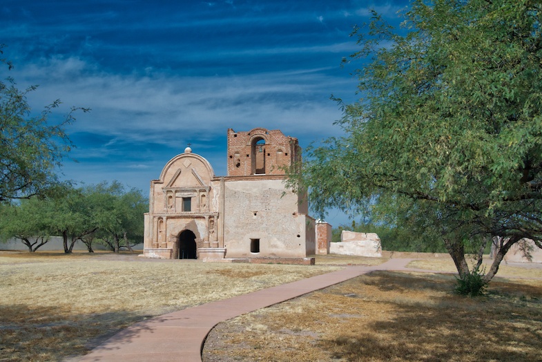 Southern Arizona road trip to Tumacacori - Photo by: Mike of MikesRoadTrip.com