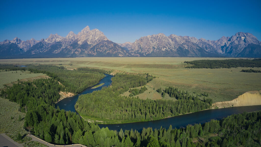 Grand Teton national park with snake river - photo by Mike Shubic of MikesRoadTrip.com