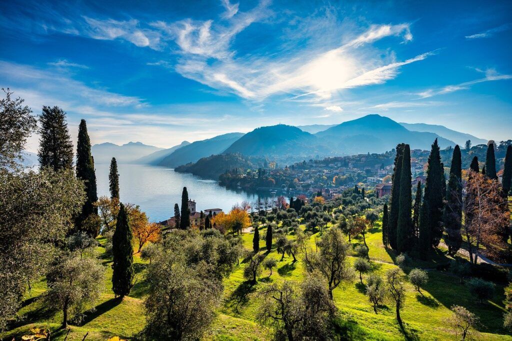 Lake Como is on a luxury Italian road trip