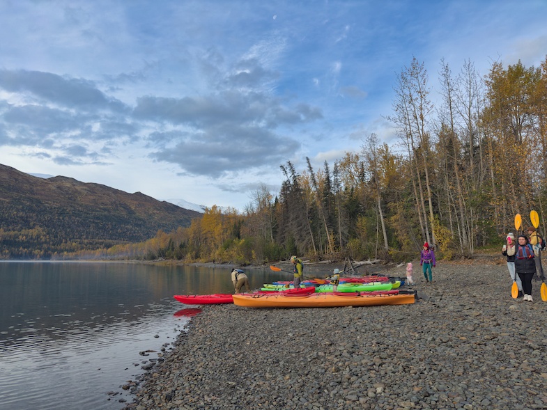 Alaskan Adventure kayaking Eklutna Lake