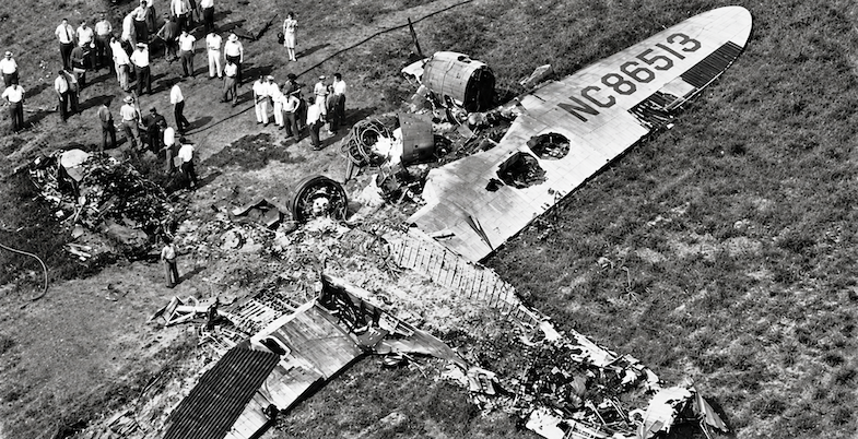 Air Force Lockheed C-121G  Super Constellation transport plane crash in Prescott az 